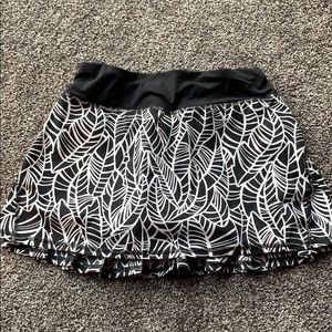 LuLuLemon Skirt Size 2